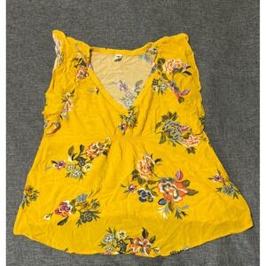 Old Navy Maternity Large Top Yellow Floral V-Neck Rayon‎ Flutter Sleeve